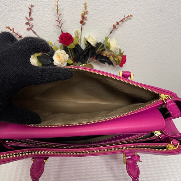 Five (5) Compartments MCM Fuchsia Satchel Bag - Picture 11 of 14